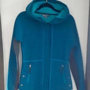 TITLE 9 sz S Women's Turquoise & Teal Jacket